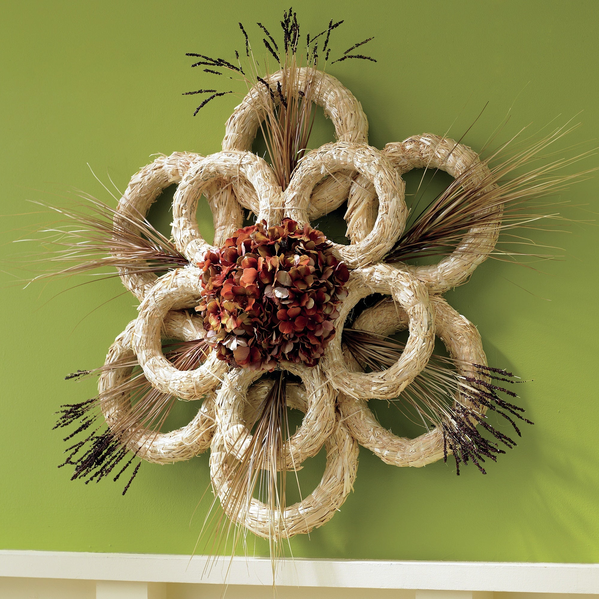 Straw Wreath 18"