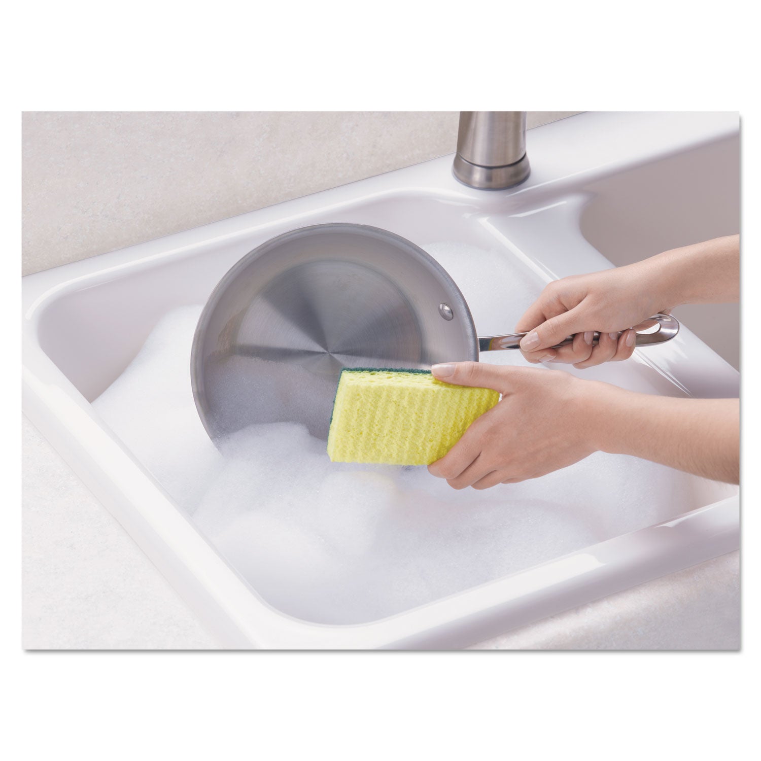 Scotch-Brite® Heavy-Duty Scrub Sponge, 4 1/2 x 2 7/10 x 3/5 Green/Yellow, 3/Pack