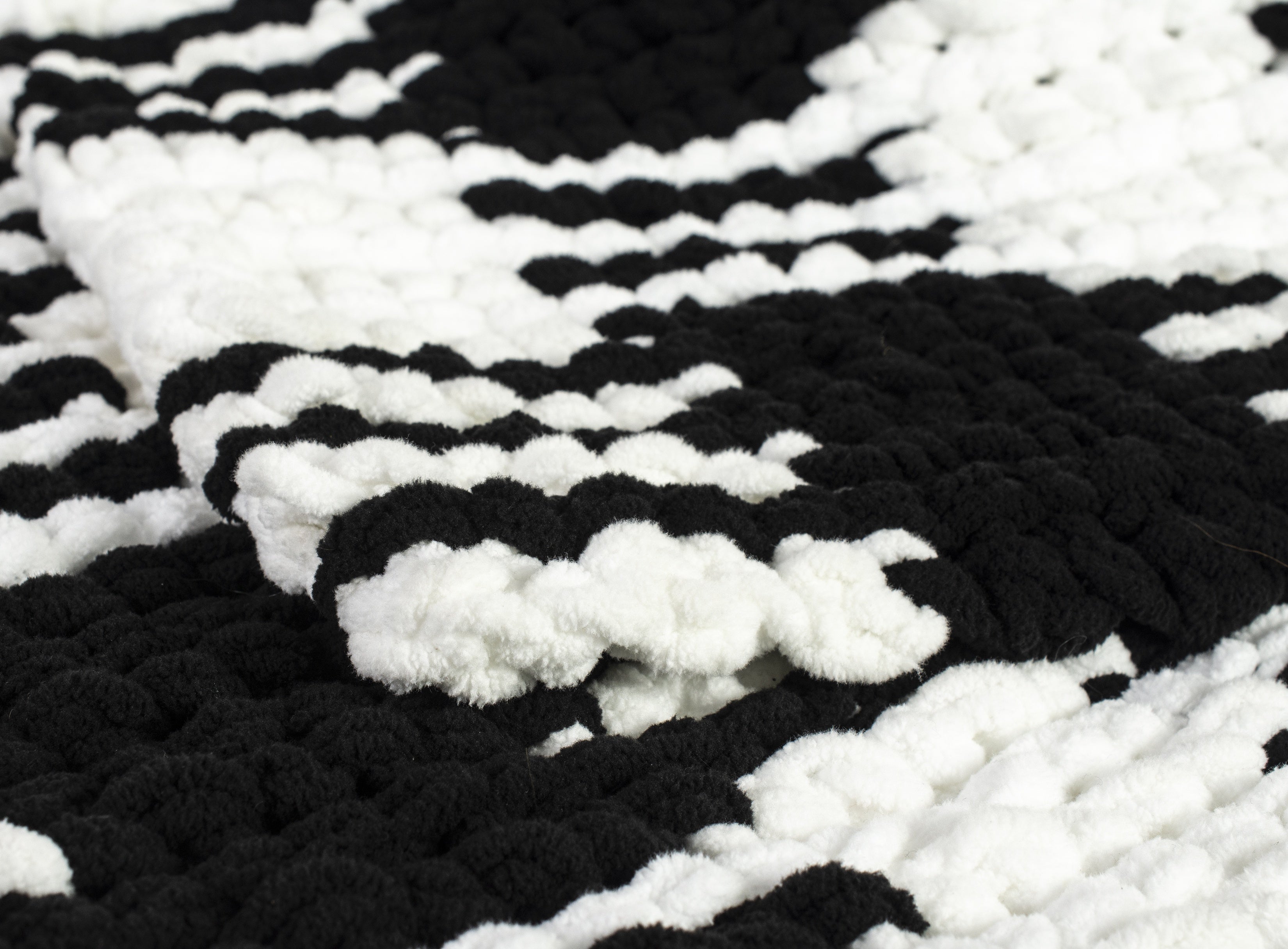 Baby Blanket Big Ball Yarn White