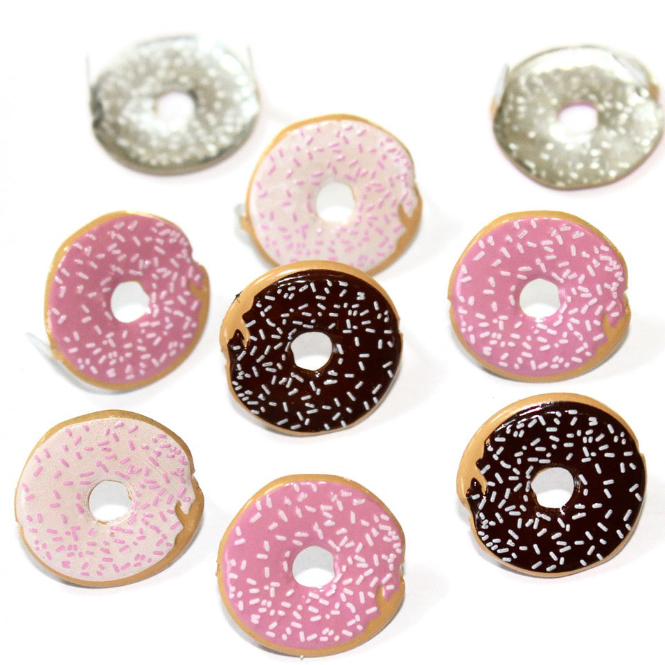 Eyelet Outlet Shape Brads 12/Pkg Doughnut
