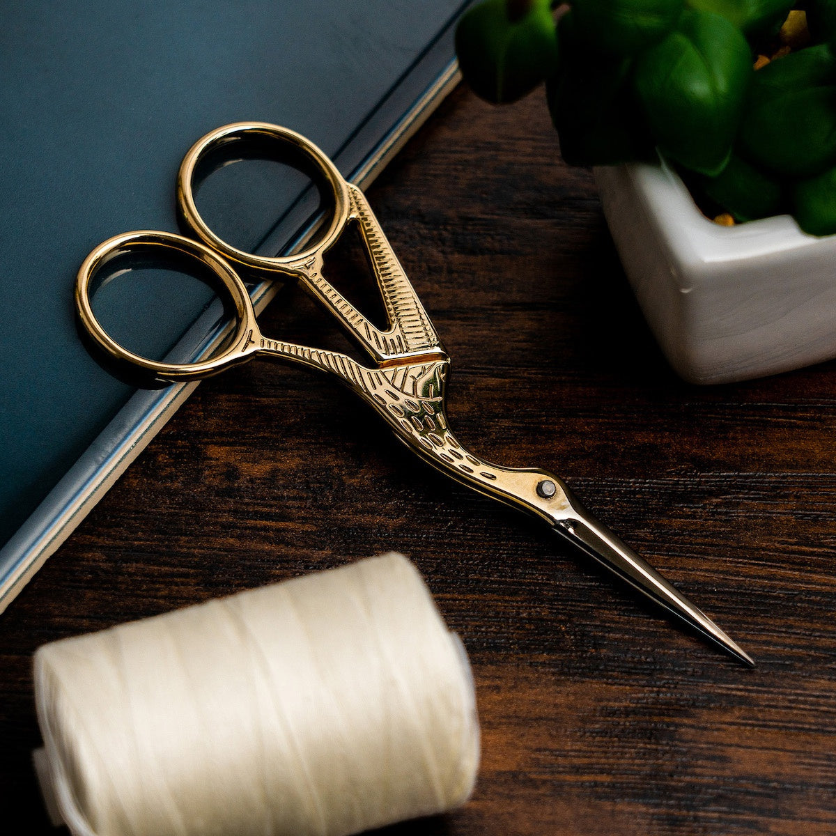 Singer Forged Stork Embroidery Scissors 4.5" Gold