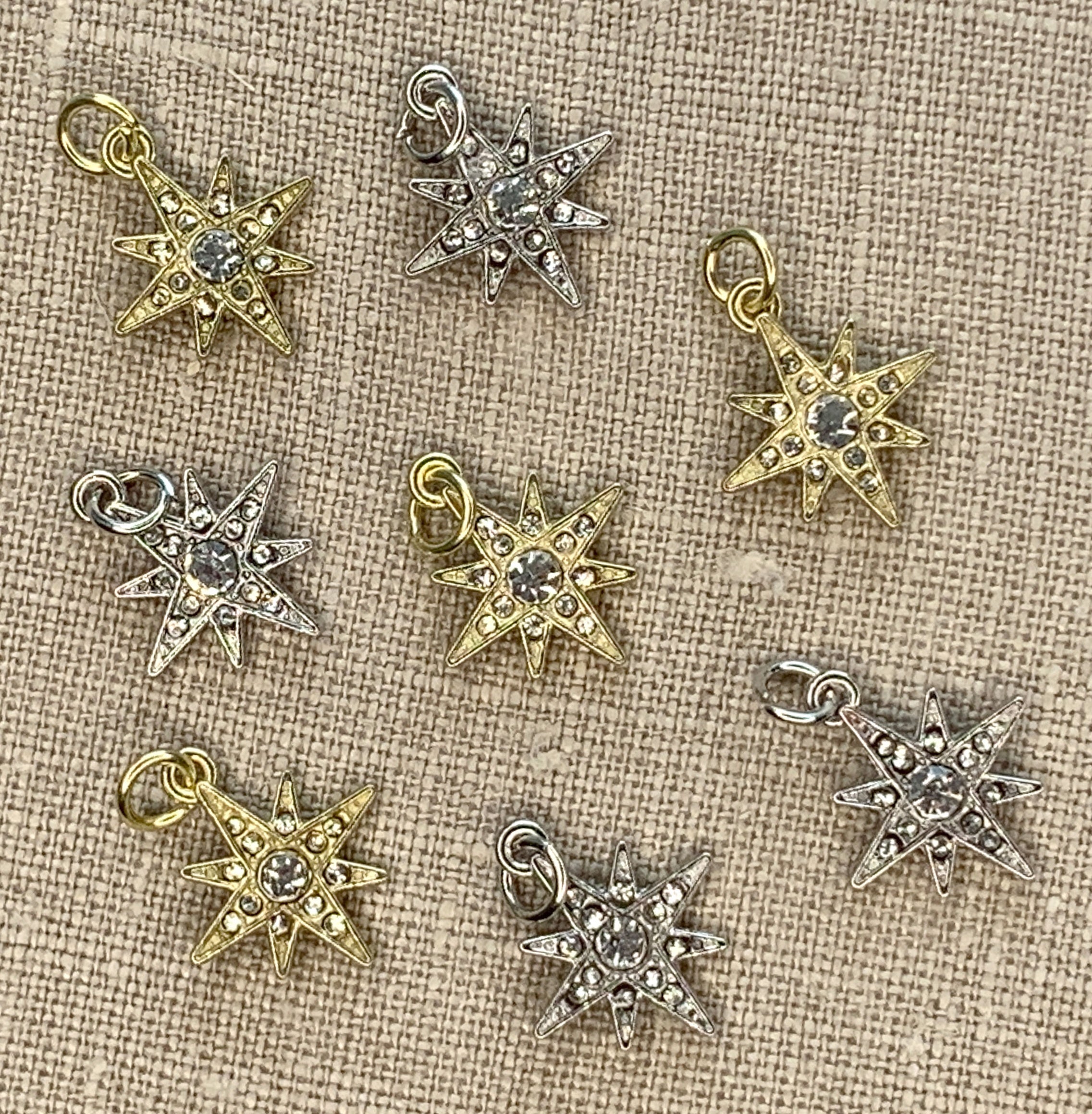 Charms 8/Pkg Stars