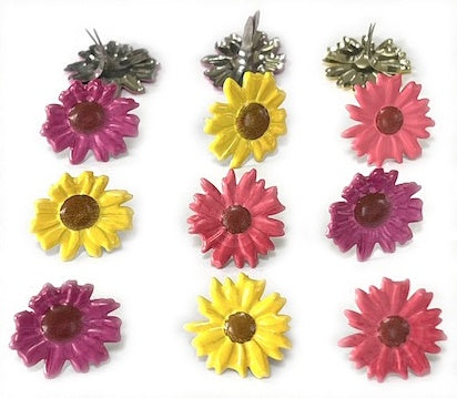 Eyelet Outlet Shape Brads 12/Pkg Colored Daisy