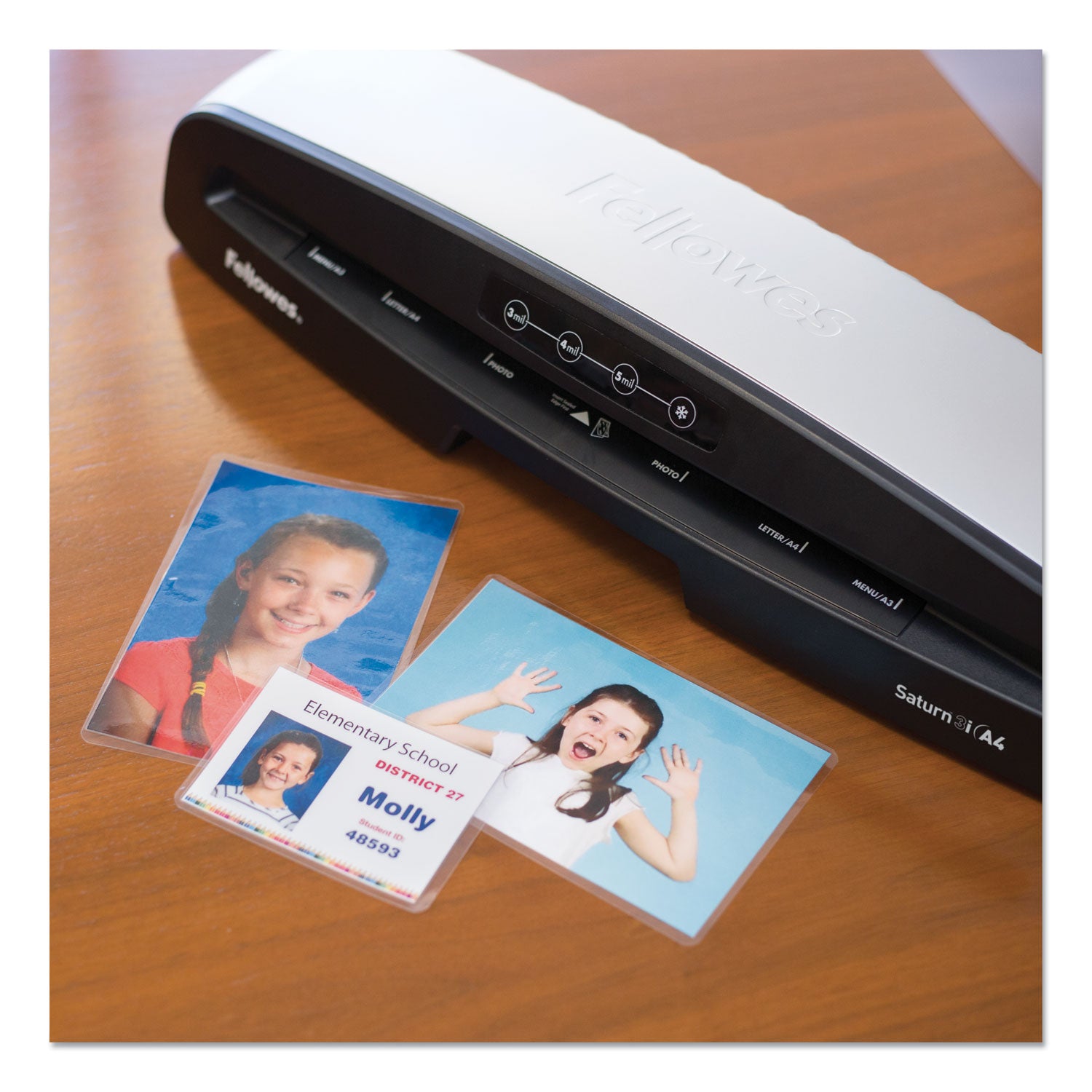Fellowes® Laminating Pouches, 5mil, 3 7/8 x 2 5/8, 100/Pack