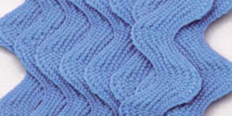 Medium Rickrack 1/2"X2-1/2yd Delft