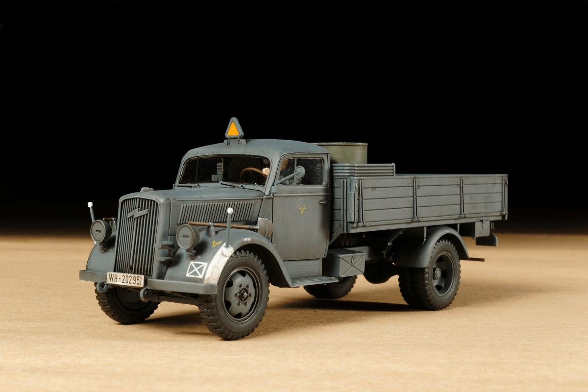 Tamiya 32585 German 3Ton 4x2 Cargo Truck 1/48 Scale Kit